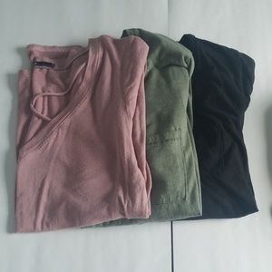Bundle of 3 T-shirts